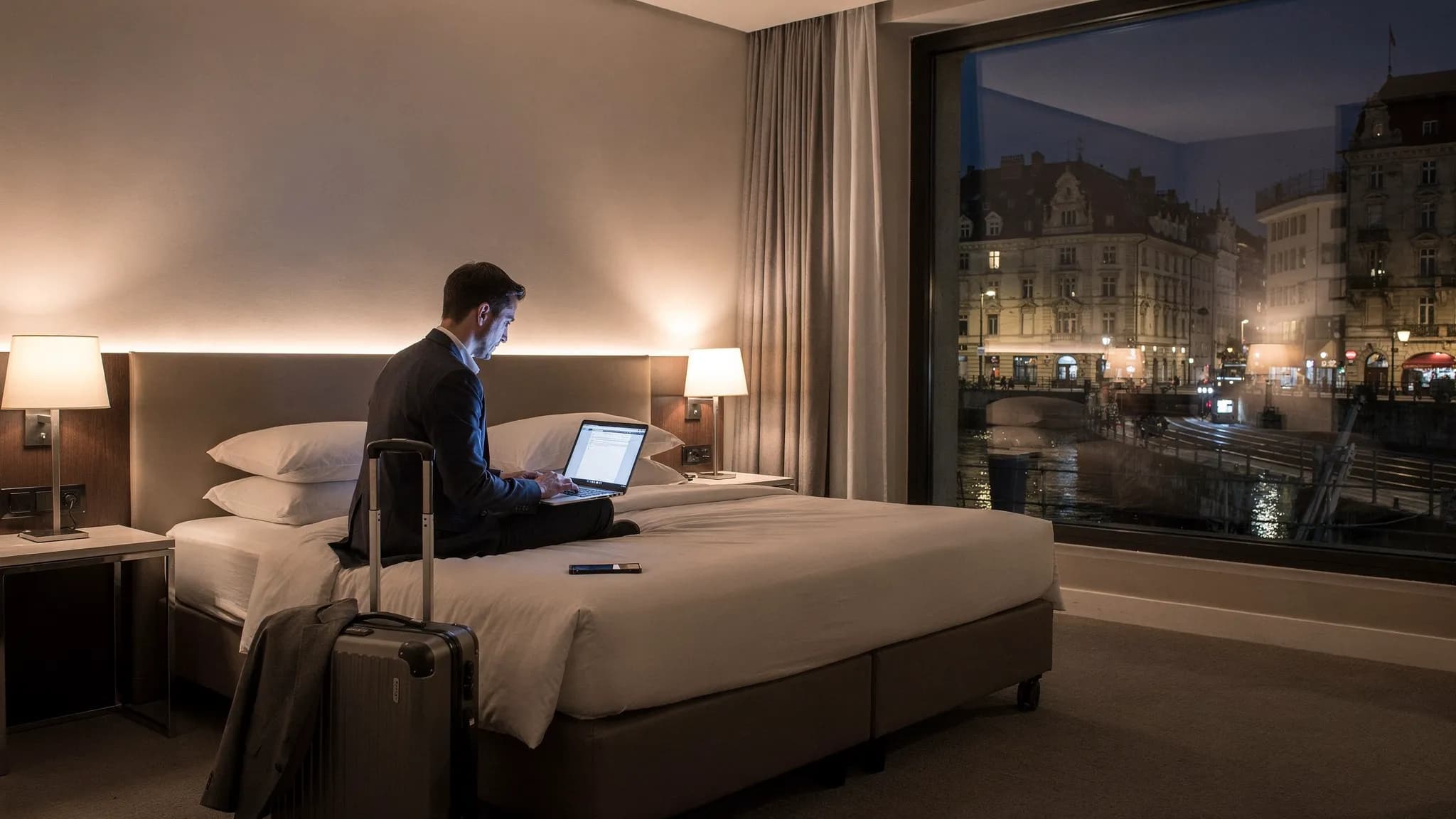 Orbitz Flight Booking: Seat Fees, Changes, and Best Timing